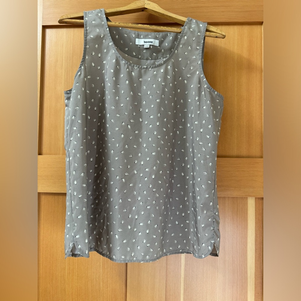 COPY - Anne Taylor Loft sleeveless top. Size L Great layering piece